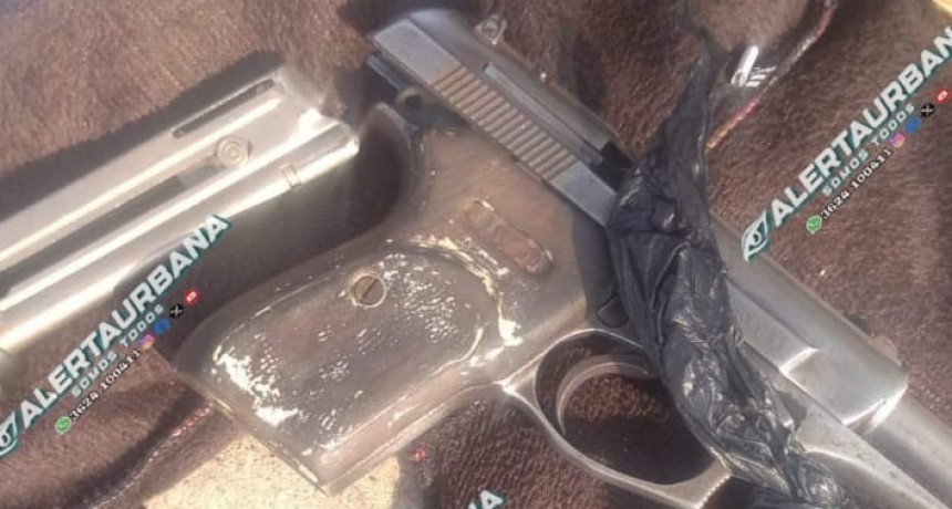 Amenazó con un arma un penitenciario: tras la fuga abandono a su amiga con el arma y droga