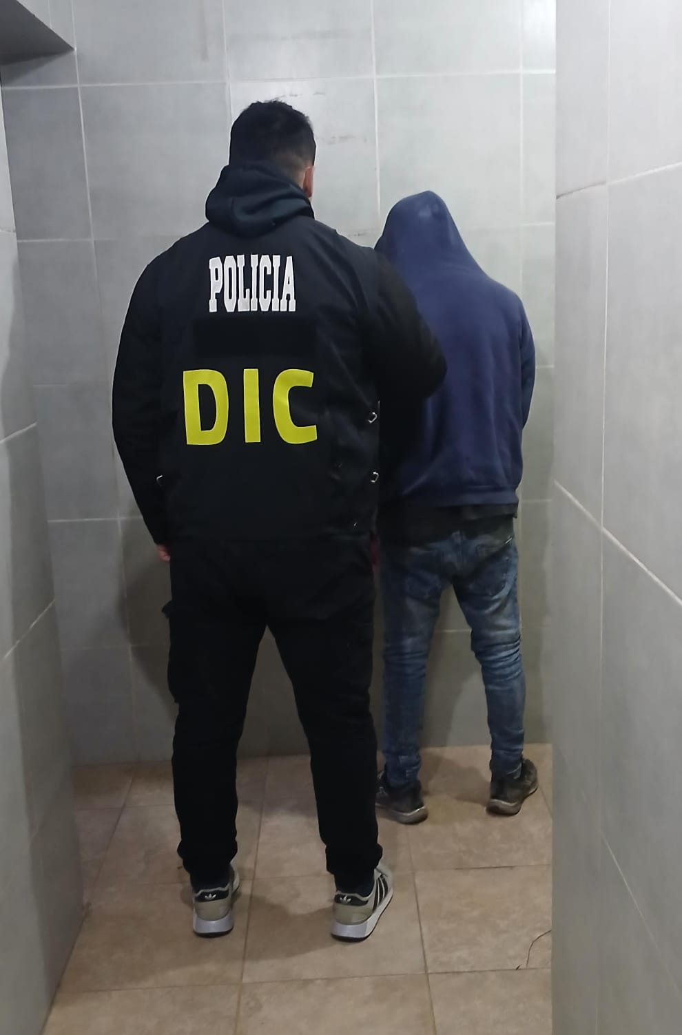 Detuvieron a Tuti, acusado de robar caños de aires del IPDUV