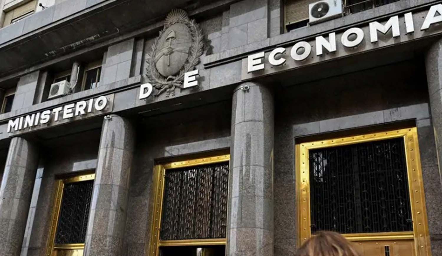 La recaudación nacional creció solo un 1,3% real en junio sin el impuesto PAIS