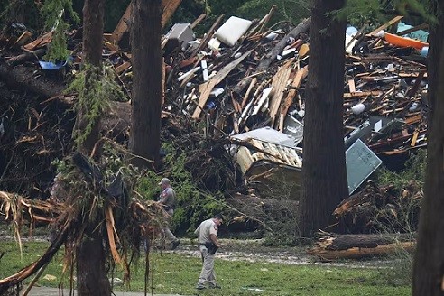Texas: se elevó a 51 la cifra de muertos por las inundaciones y hay 27 nenas desaparecidas  
