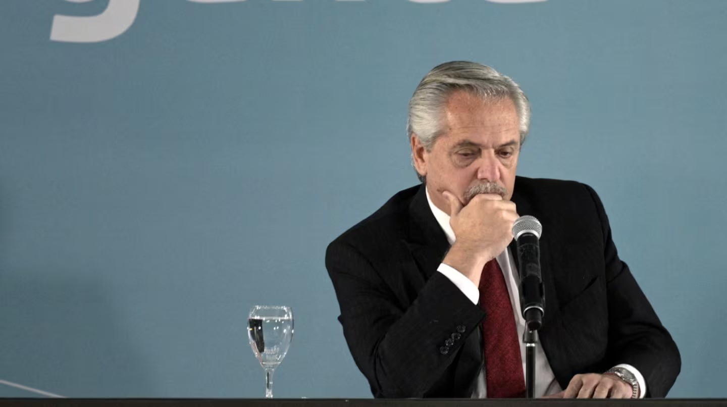 Procesaron a Alberto Fernández en la causa de los seguros