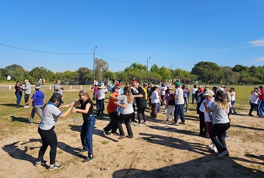  Adultos mayores de Barranqueras celebraron el Mes del Buen Trato