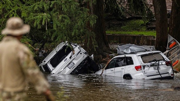 Texas: Ya son 129 las víctimas fatales por las inundaciones
