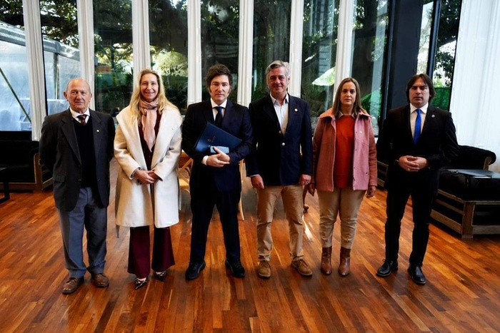 Milei se reunió con la Mesa de Enlace pero no hubo anuncios para el campo