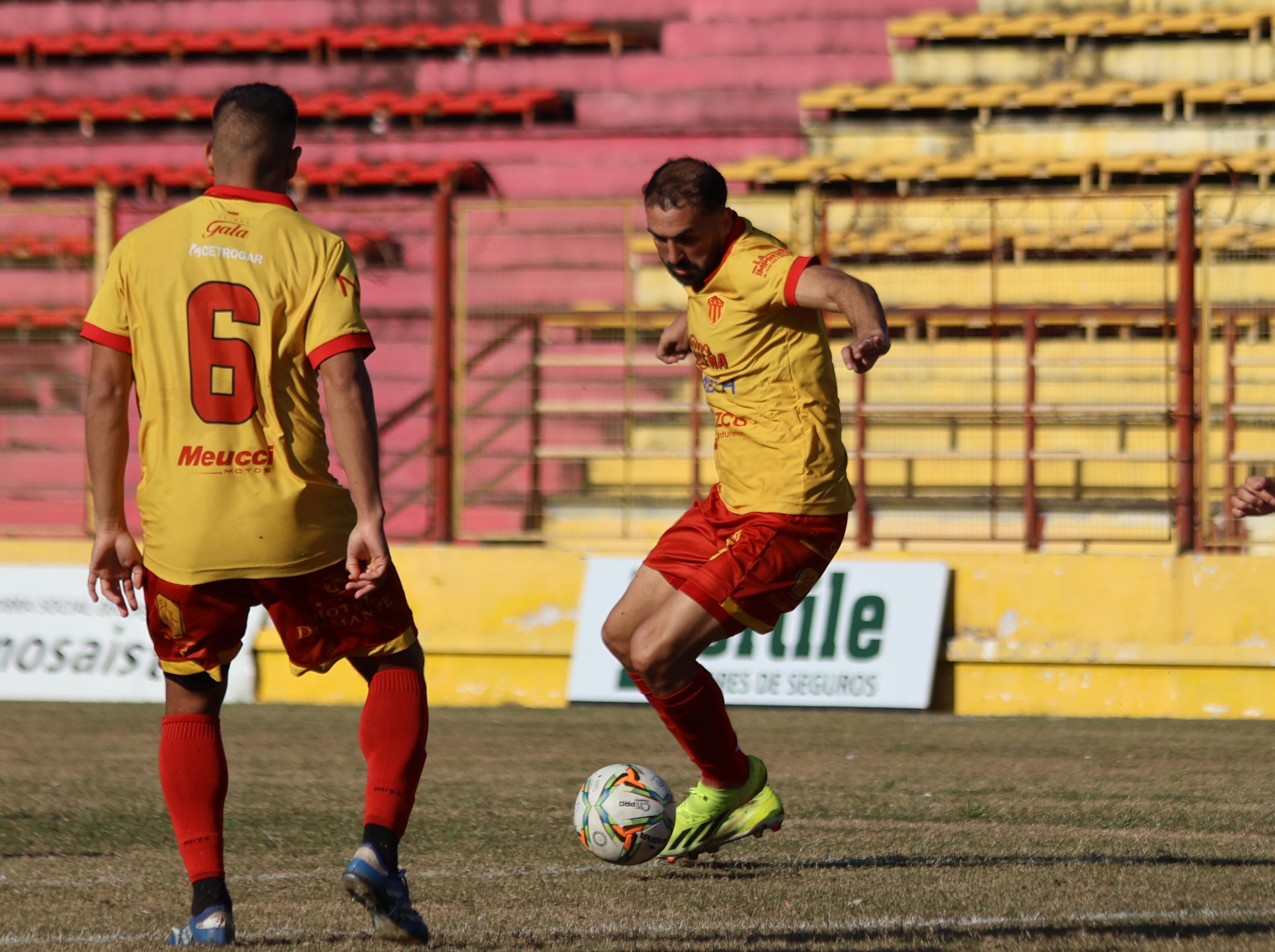 Sarmiento con cambios y retornos ante Sol de América