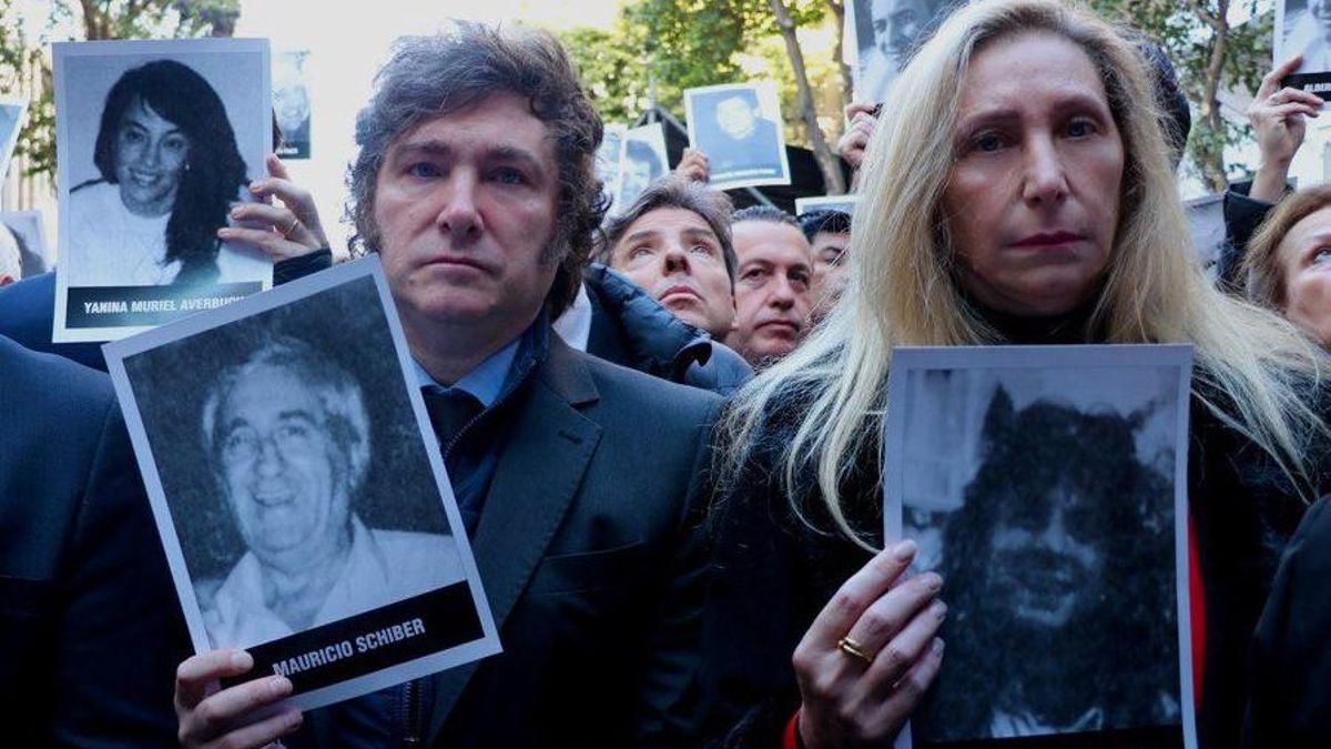 Con Milei presente, se conmemora 31 años del atentado a la AMIA 