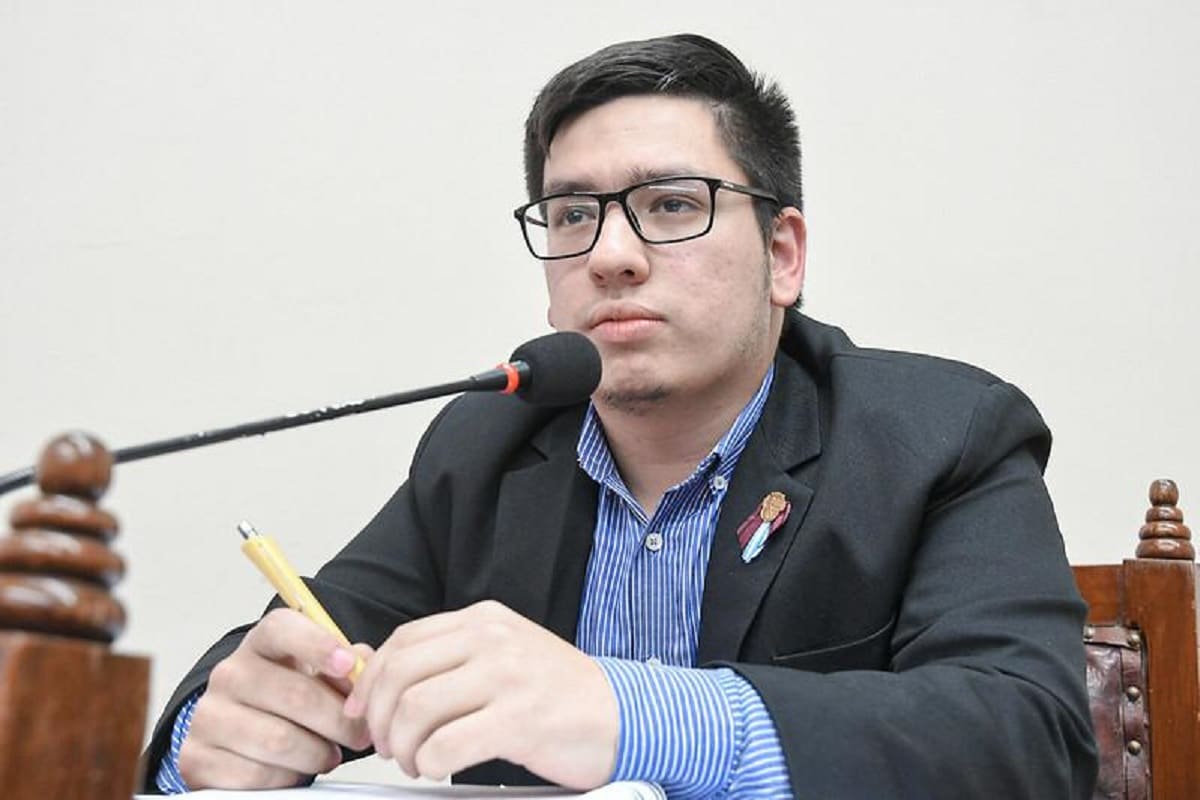 Renunció el concejal libertario de Salta investigado por acoso sexual a una militante 