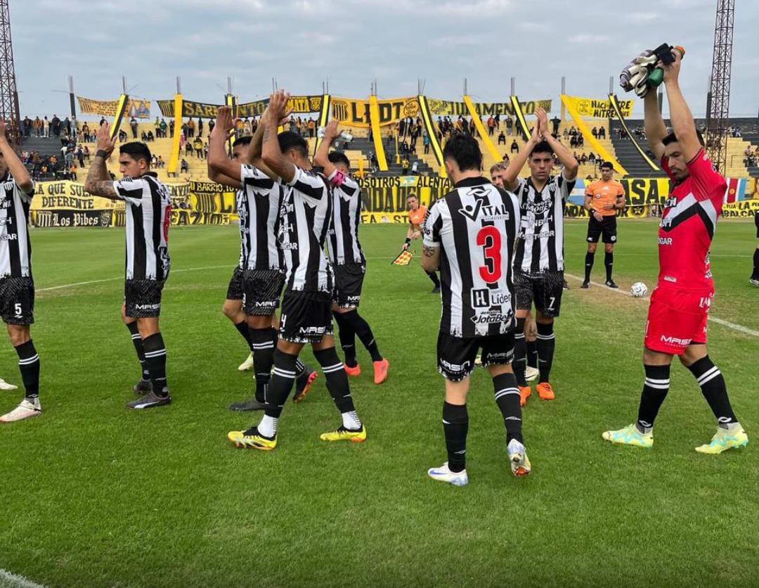 Primera Nacional: For Ever quiere volver al triunfo en Mataderos 