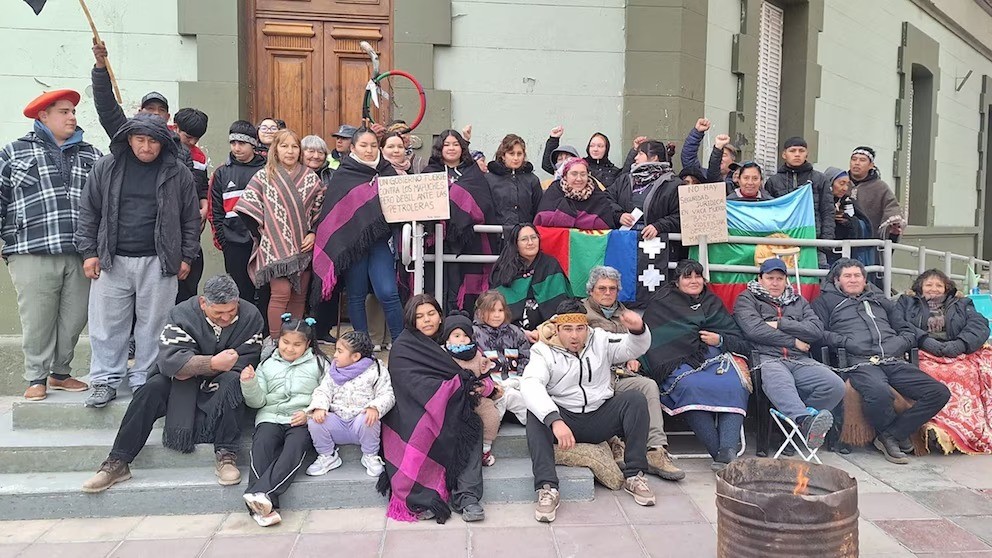   Incidentes con mapuches que protestaban en la Casa de Gobierno de Neuquén