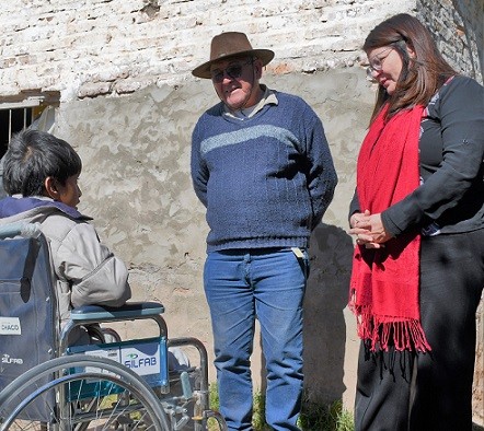 En Cote Lai entregaron elementos para personas con discapacidad