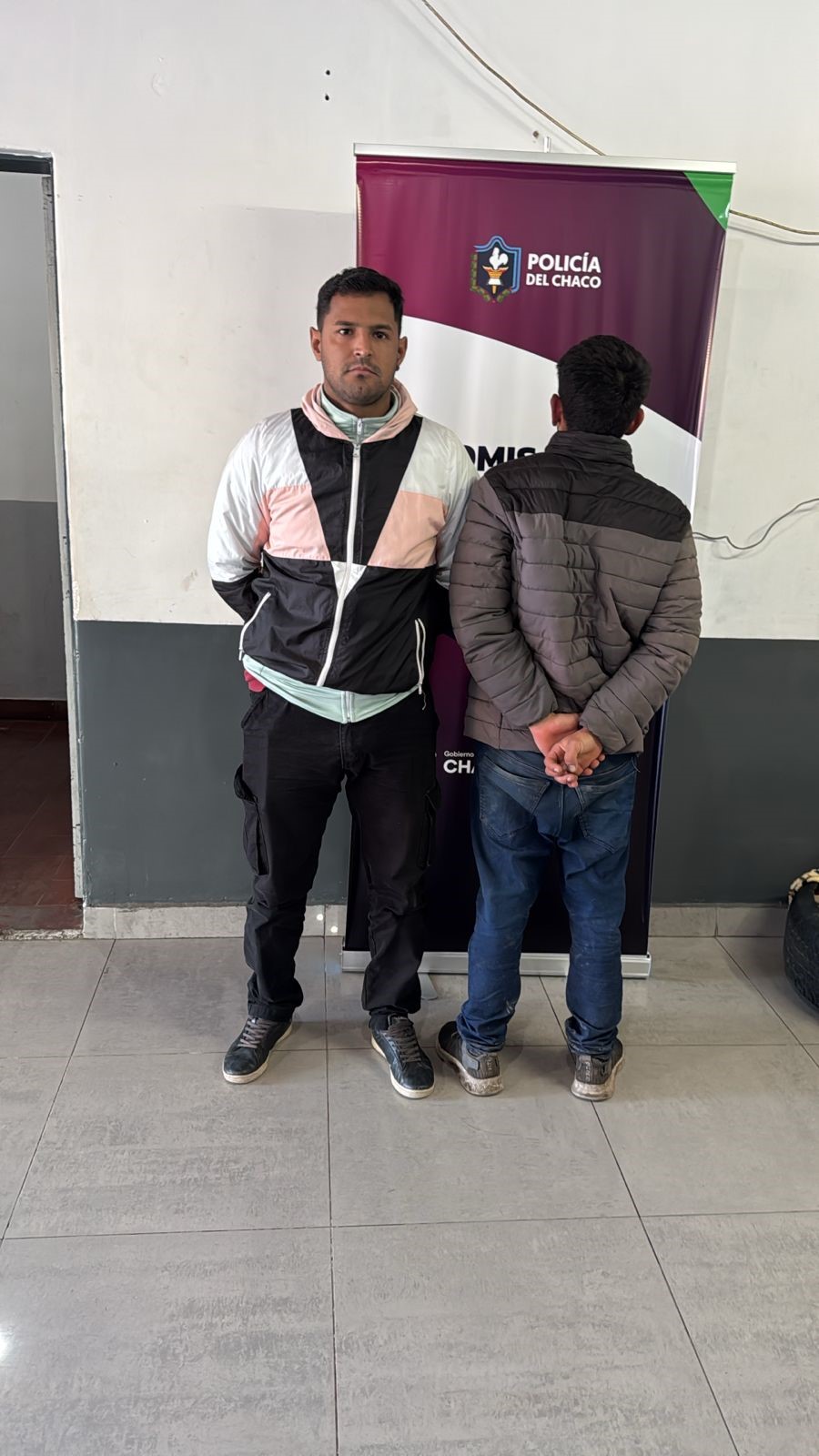 ¡Con la Policía no! Al calabozo por robarle a una subcomisario