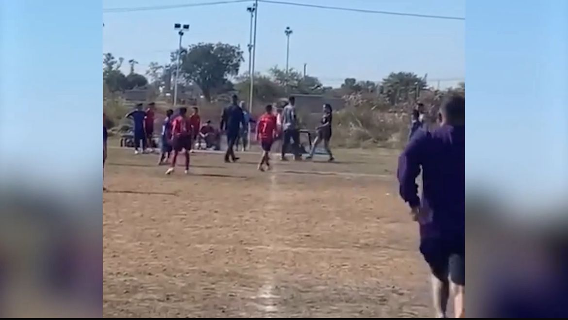 Liga Chaqueña: intentaron agredir a la árbitra Julia Fortini en un partido de inferiores 
