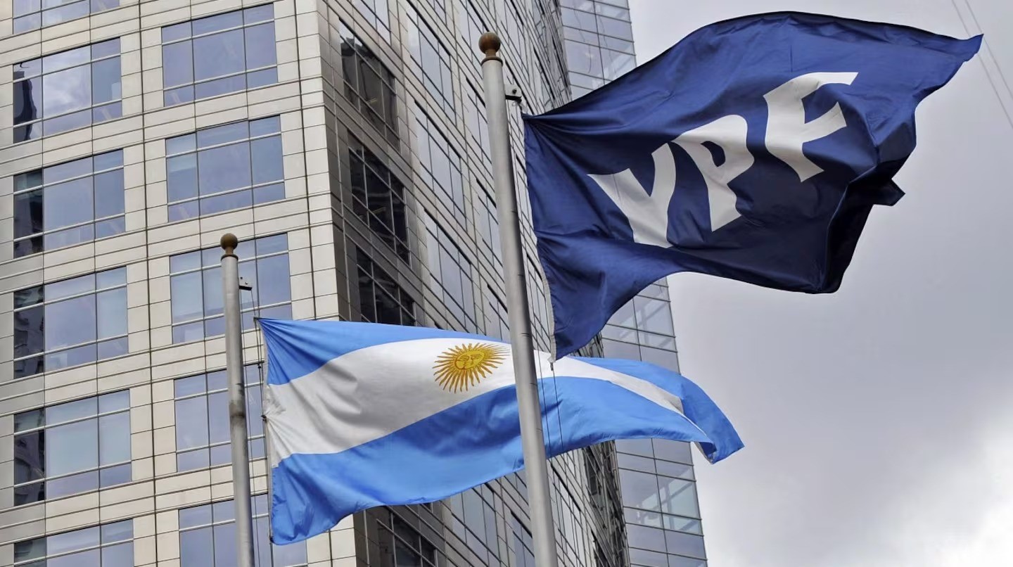YPF: la jueza convocó a Argentina y los acreedores a conciliar por la entrega de acciones