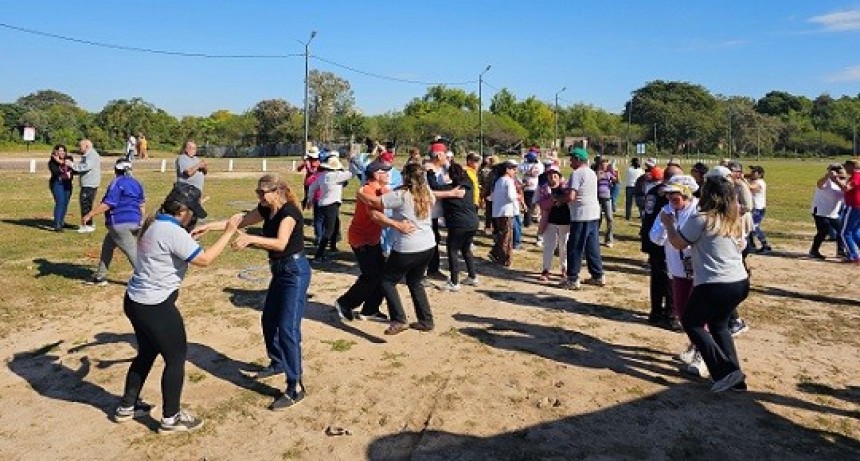  Adultos mayores de Barranqueras celebraron el Mes del Buen Trato