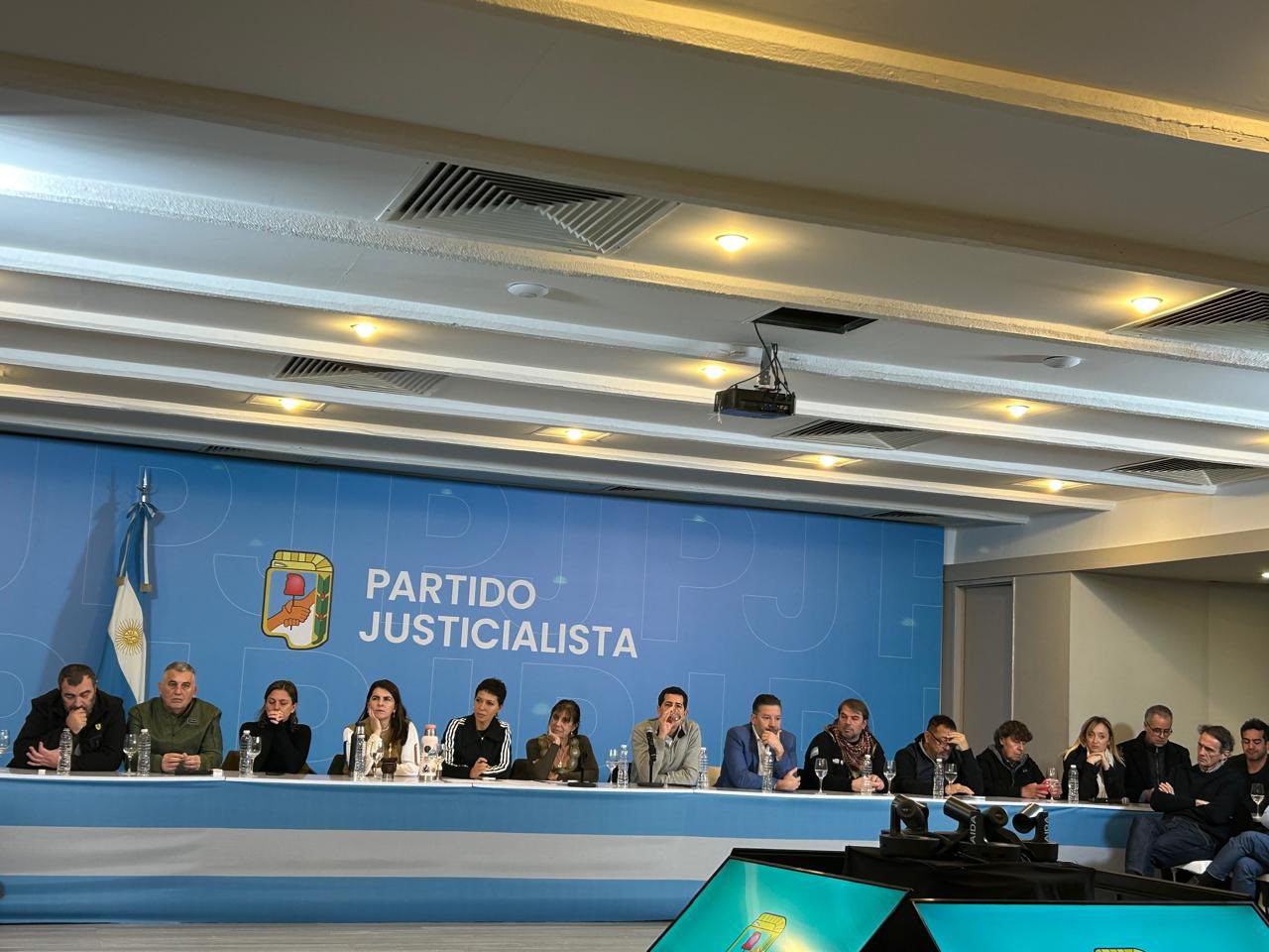 El peronismo bonaerense acelera las negociaciones para cerrar listas sin fracturas internas