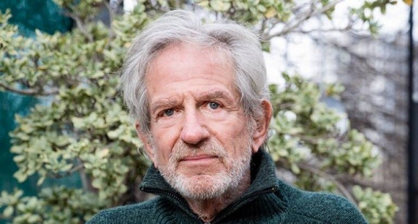 Susto: Pablo Alarcón se descompensó mientras manejaba y chocó a cuatro autos 