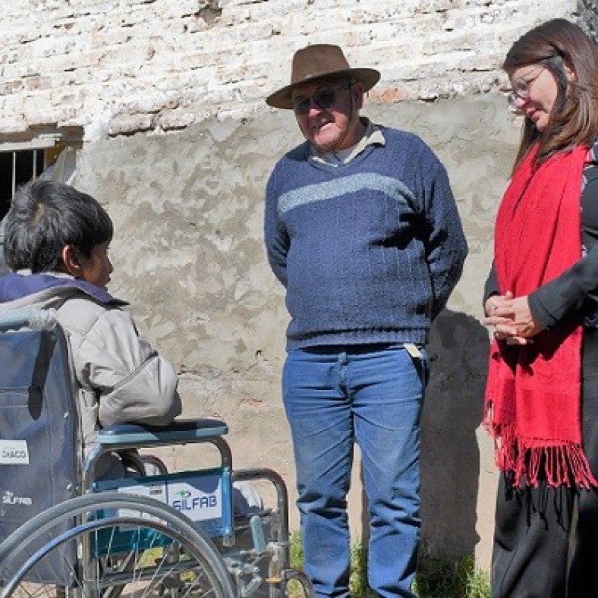 En Cote Lai entregaron elementos de apoyo para personas con discapacidad
