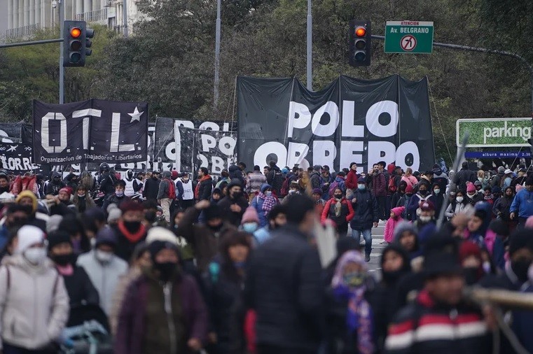 Día de caos: piqueteros quieren que los reciba Sergio Massa y piden un bono