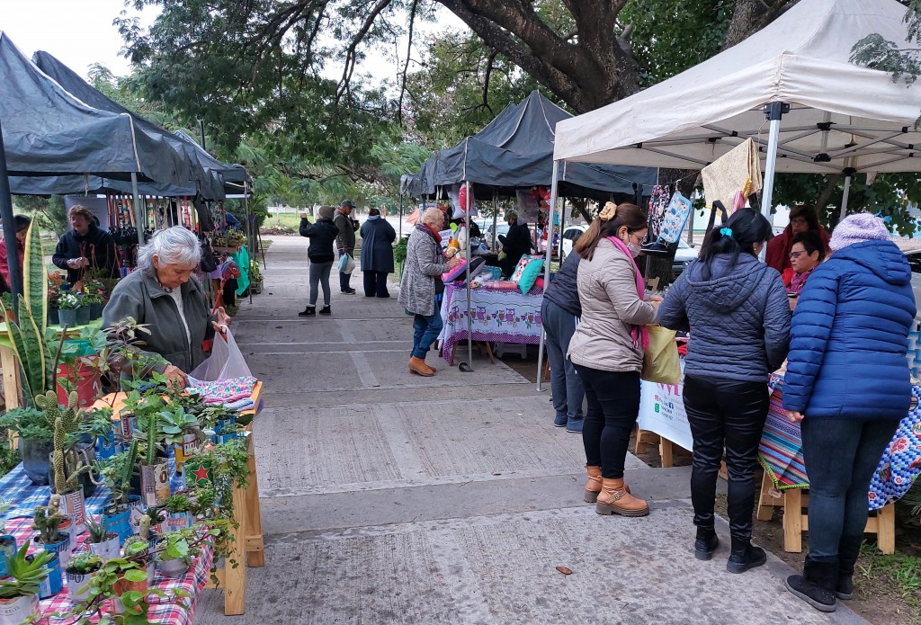 Barranqueras: Feria sustentable en el Mercado Popular