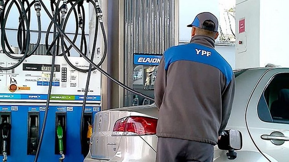 Combustible: la YPF confirmó el aumento de un 7,5% en naftas y gasoil