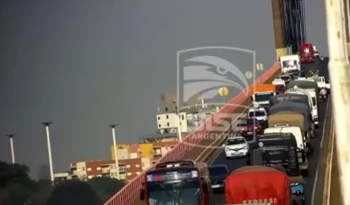 Accidente de tránsito en el Puente Belgrano sin heridos de gravedad