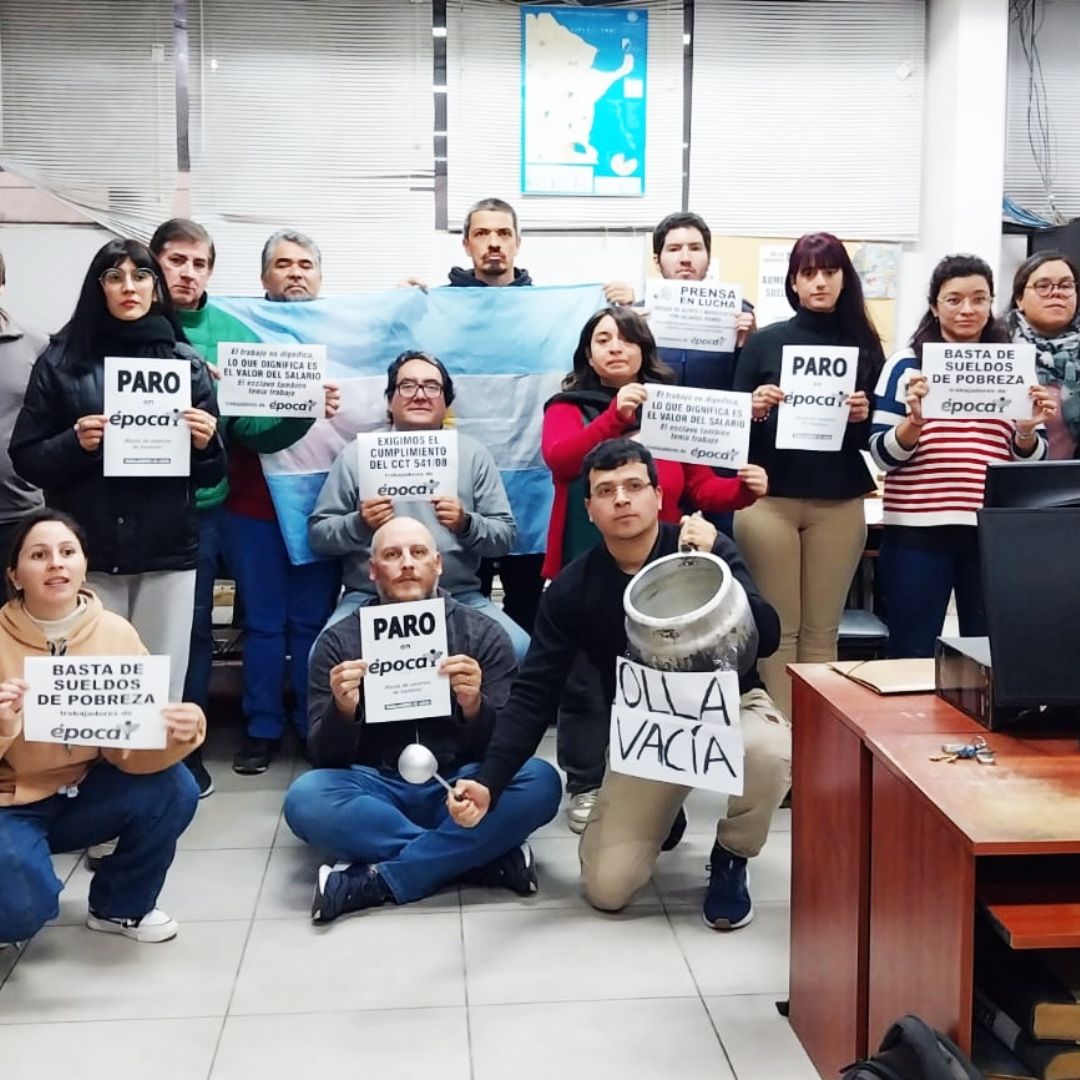 Trabajadores del Diario Epoca transitan su tercer día de paro, exigen una recomposición salarial