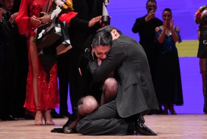 Una argentina rompió en llanto al consagrarse campeona en el mundial de tango