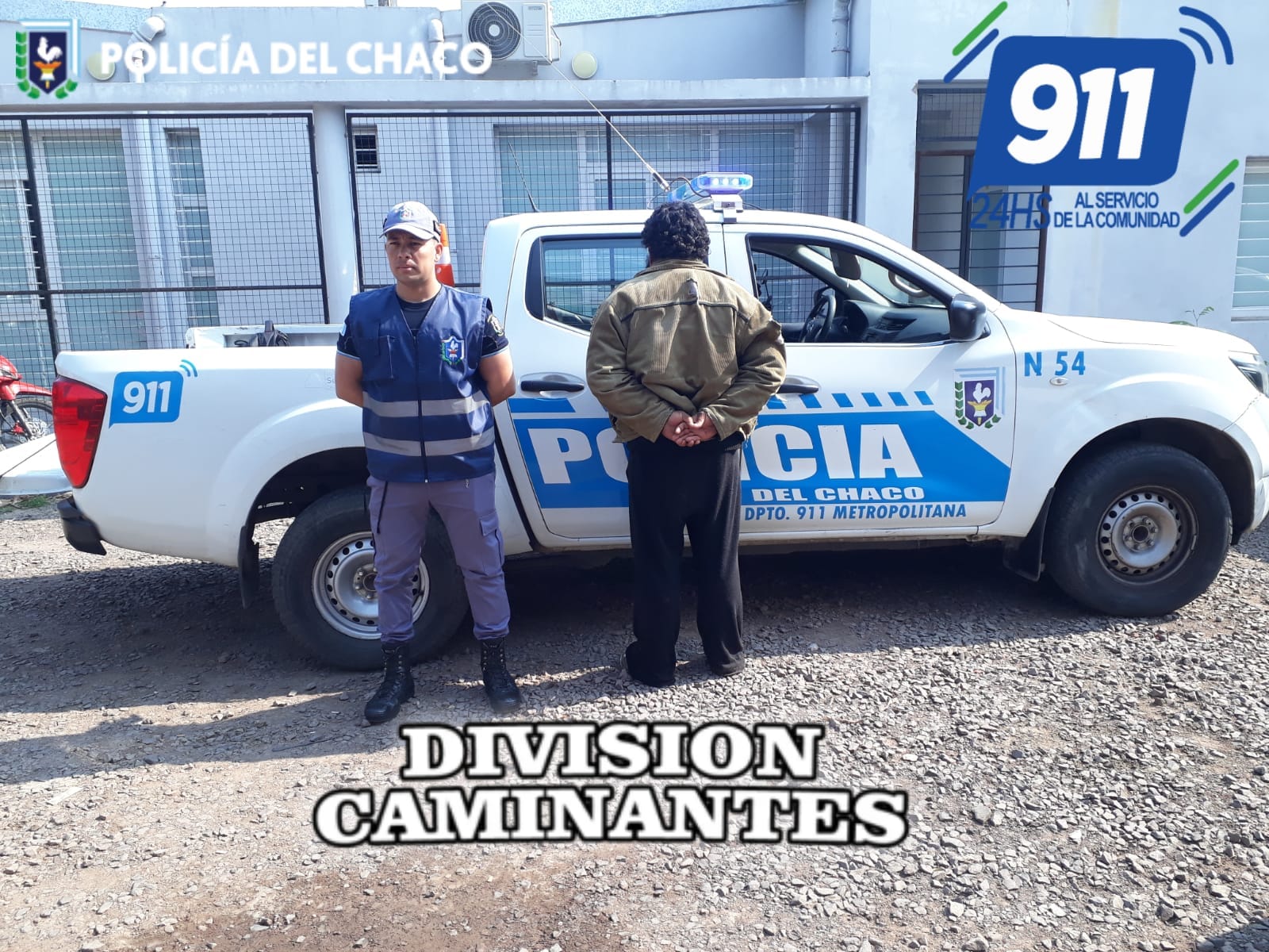Mostraba sus partes íntimas en pleno centro pero fue detenido