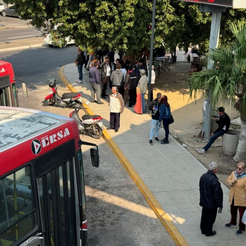 Dos horas sin colectivos esta tarde en Corrientes