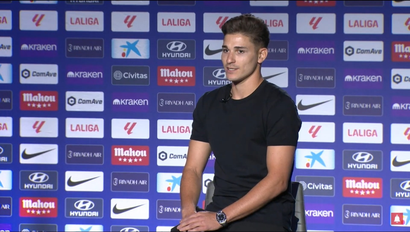 Julián Álvarez fue presentado en el Atlético Madrid: “No soy un superhéroe”