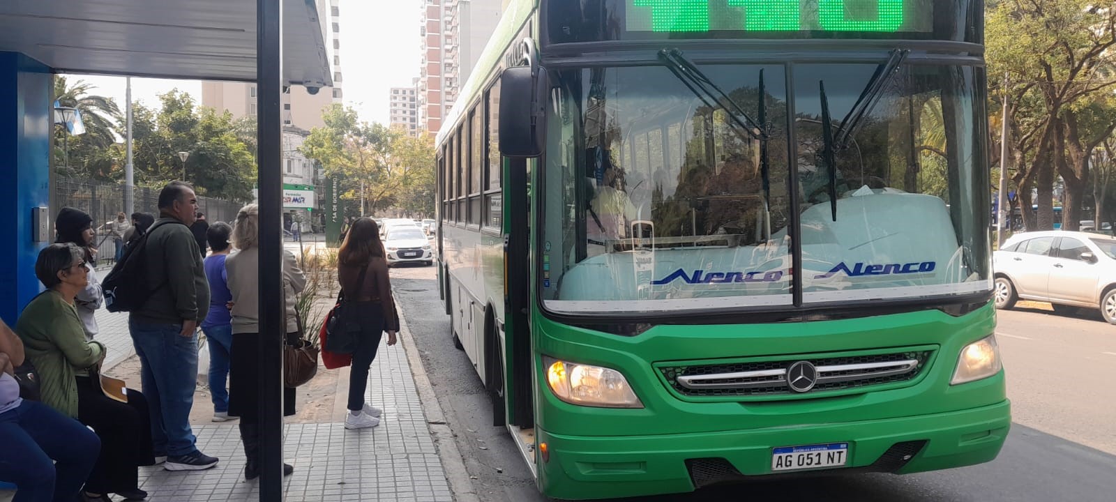 Festejan los usuarios: la UTA garantiza colectivos hasta el miércoles
