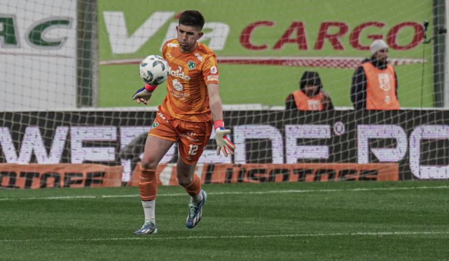 El inesperado debut de un chaqueño en Primera: ¿qué pasó para que salte de urgencia a la cancha?