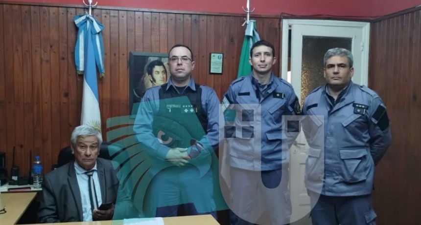 El que quiso llevar en su moto a una mujer y a un recién nacido terminó detenido