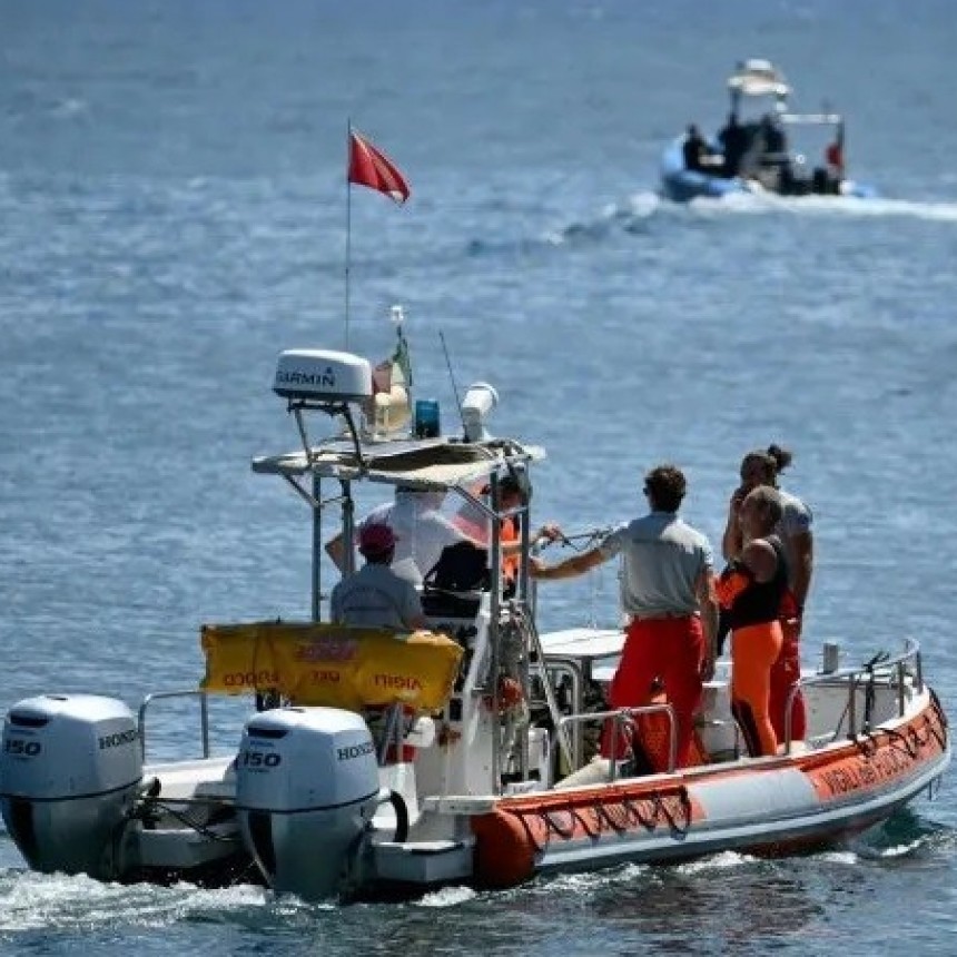 Encontraron cuatro cadáveres en un yate de lujo que naufragó en Italia