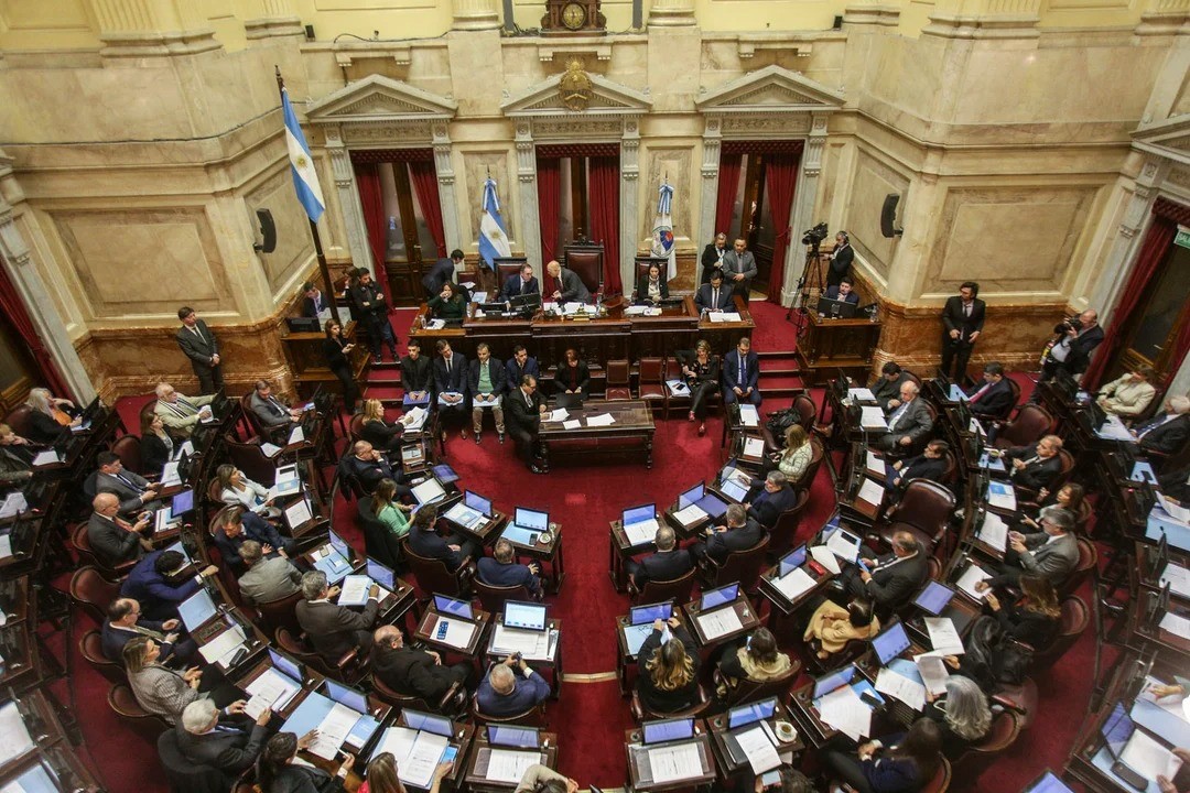 Marcha atrás del Senado con el aumento de haberes, que quedaron congelados hasta fin de año