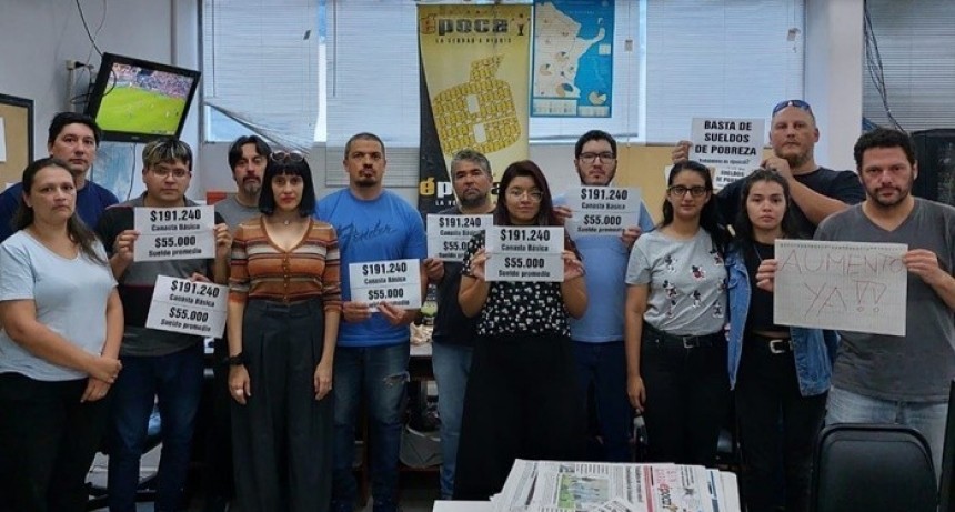 Paro de trabajadores del diario Época por mejores sueldos