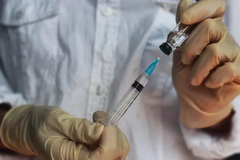  Comienza a probarse en España la primera vacuna del mundo contra el cáncer de pulmón