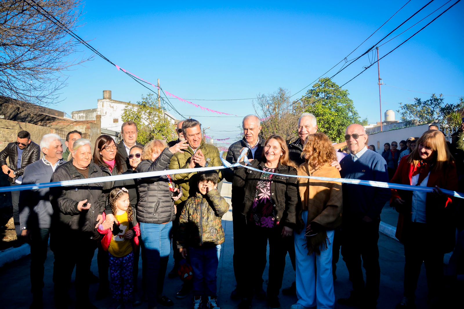 Zdero inauguró pavimento en el barrio San Miguel de Resistencia