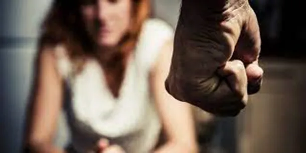 El Gobierno nacional recortó el programa  que protege a víctimas de violencia de género