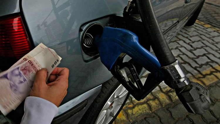 Clásico de inicio de mes: las naftas aumentarán en promedio hasta un 3,5%