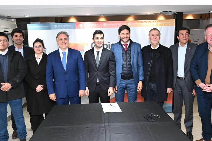 El frente de gobernadores va a fondo y tendrá candidato a presidente en 2027