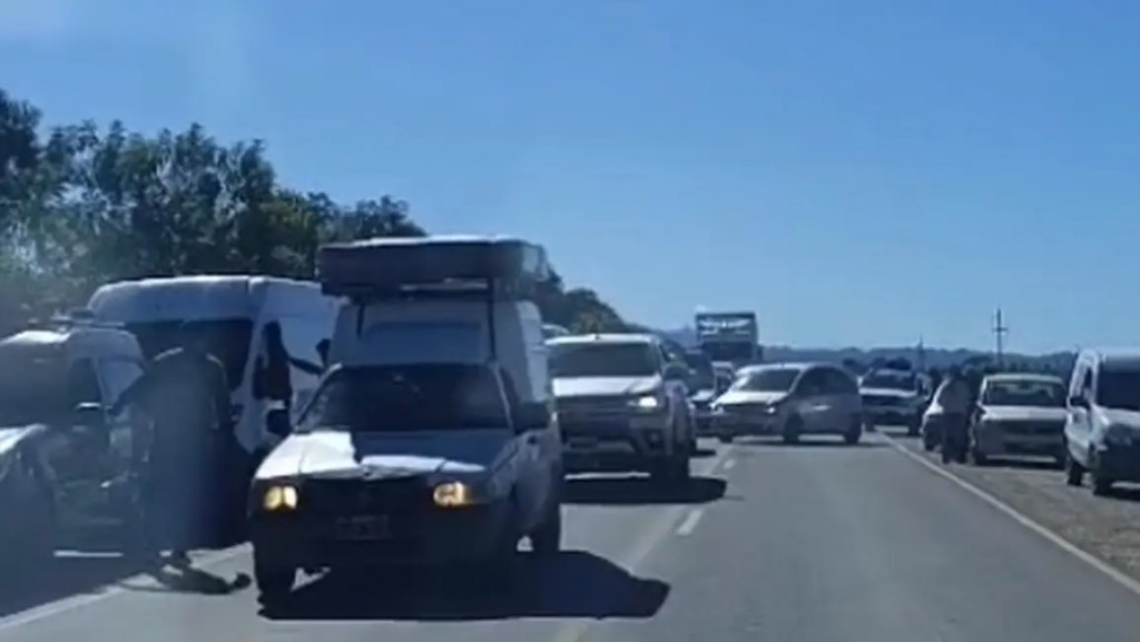 Aluvión de argentinos en la frontera colapsó rutas del norte del país  