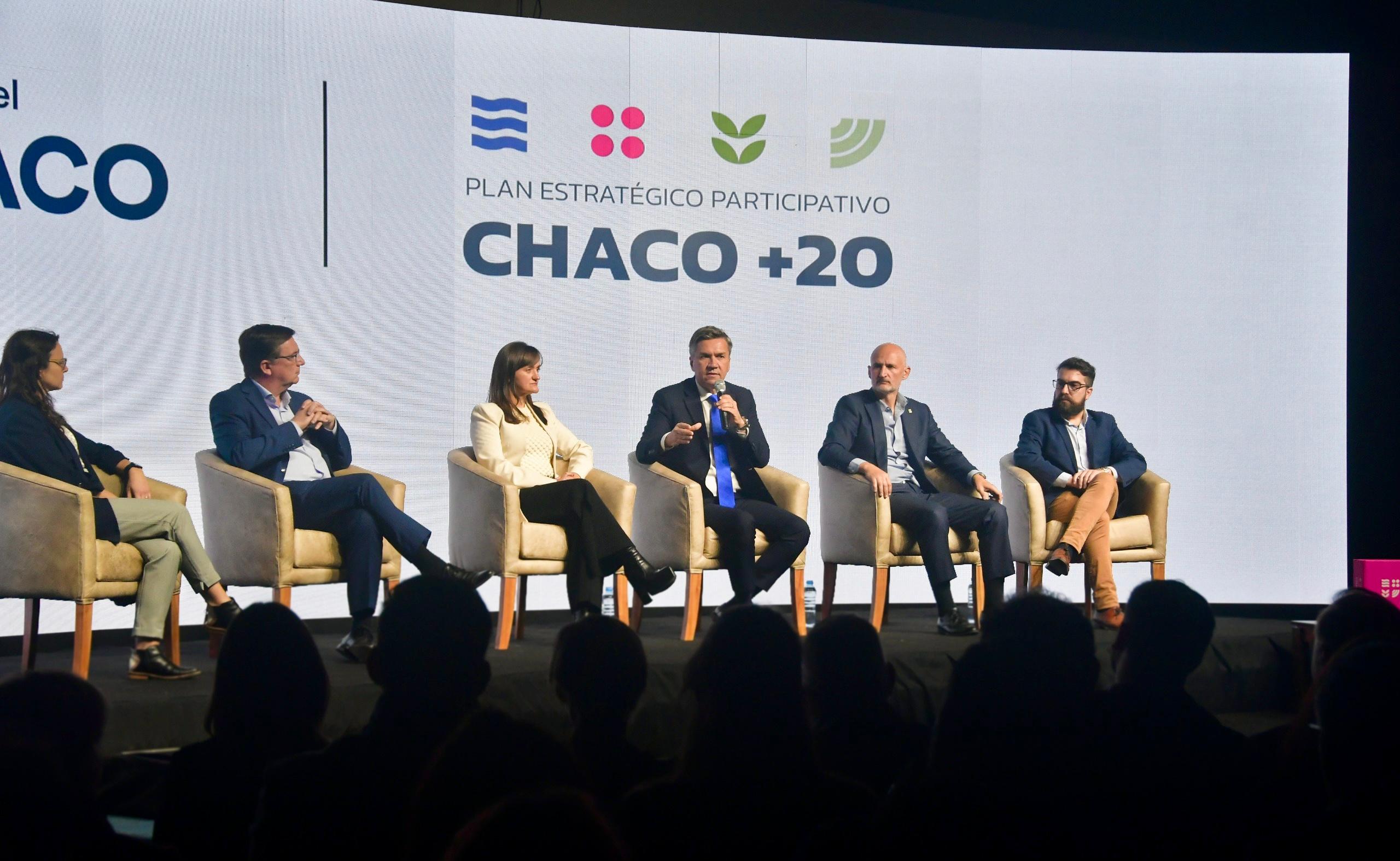  Presentaron el plan con políticas sociales y económicas a largo plazo