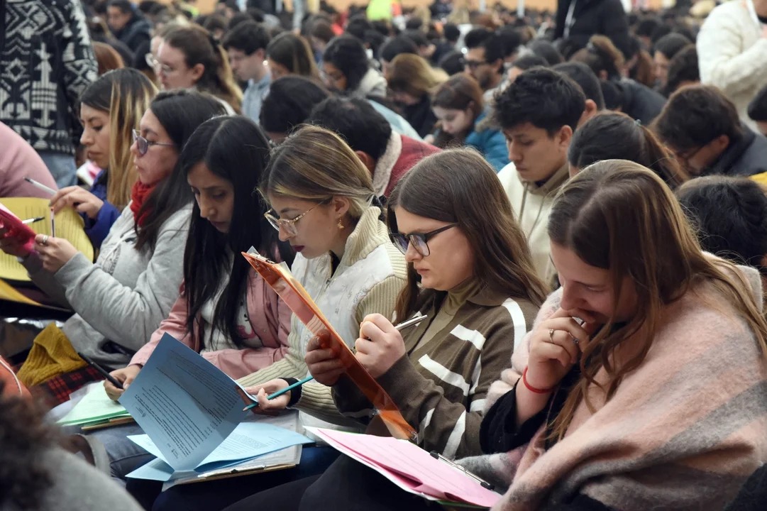 Argentina endurece la convalidación de títulos médicos extranjeros para residencias