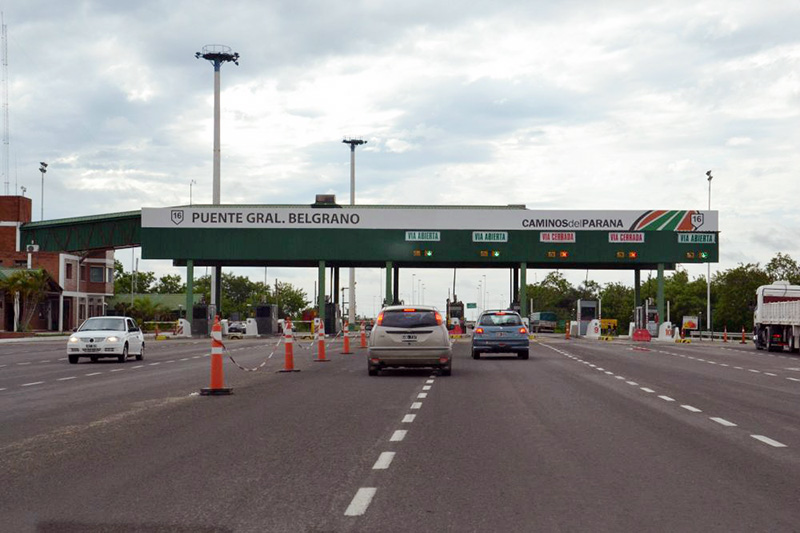 Chau tu plata: Milei quiere peajes de $4.200 cada 100 kilómetros en las rutas del país