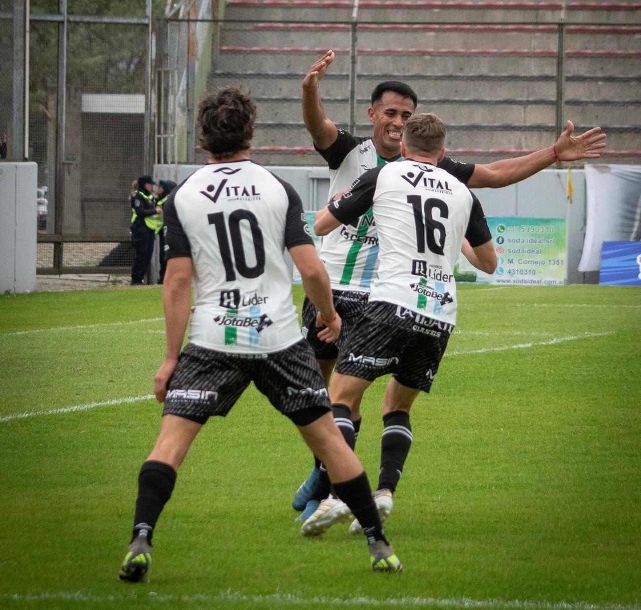 Primera Nacional: For Ever jugará el domingo a las 16 ante los jujeños 