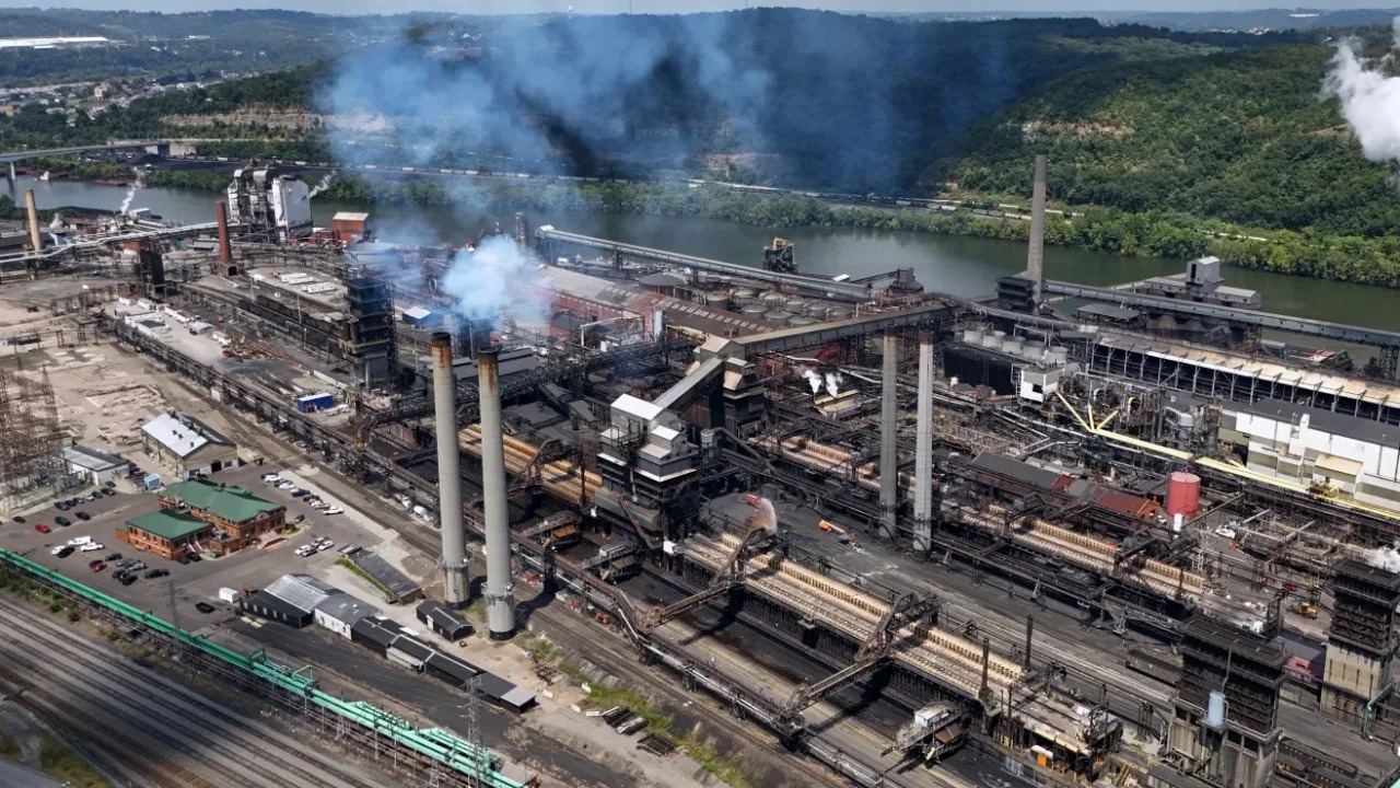 Explosión en siderúrgica de EE.UU.: un muerto y decenas de heridos 