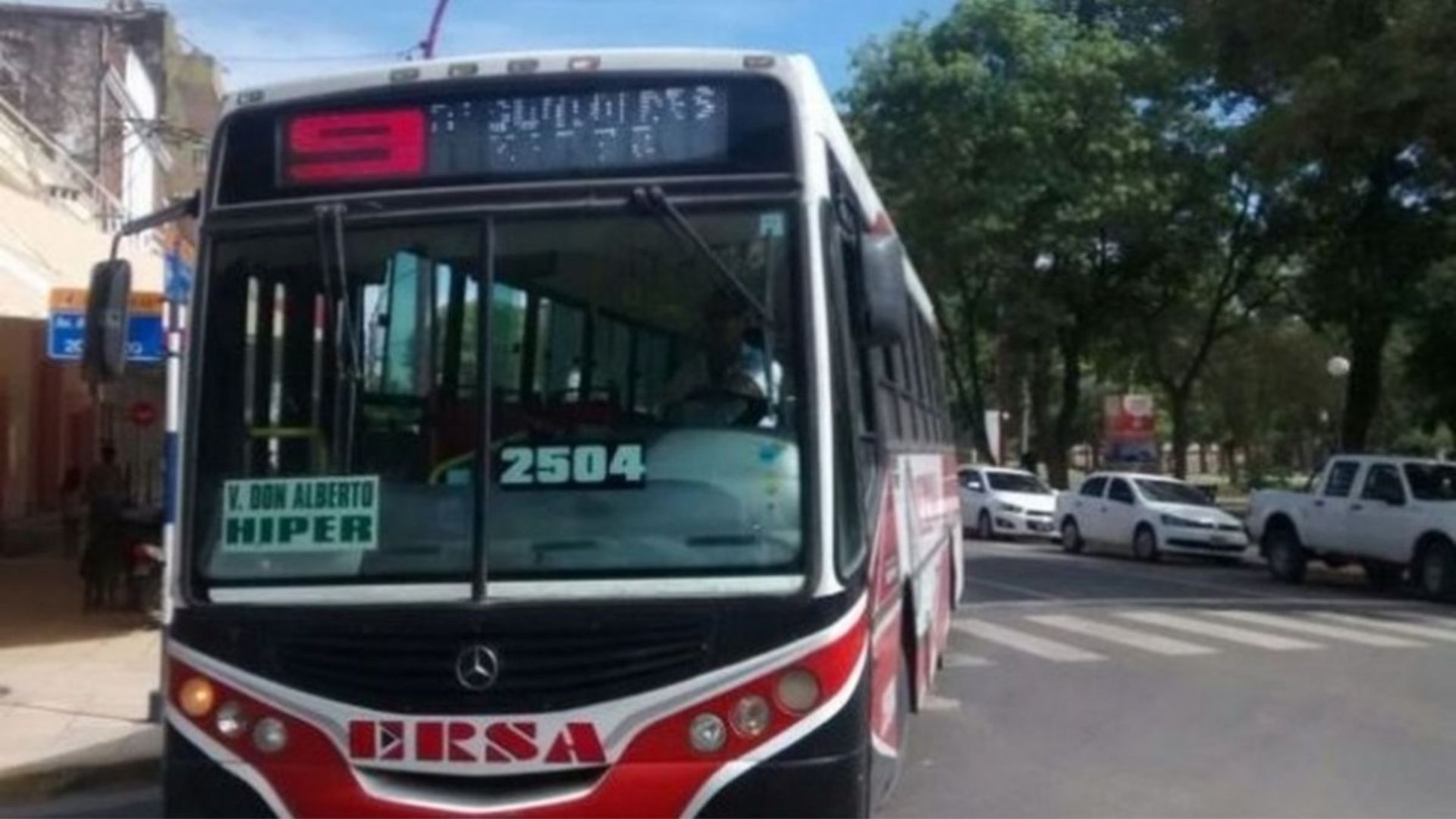 Mientras el sector está en crisis a nivel nacional, avanza la disolución de la Comisión Nacional de Regulación del Transporte
