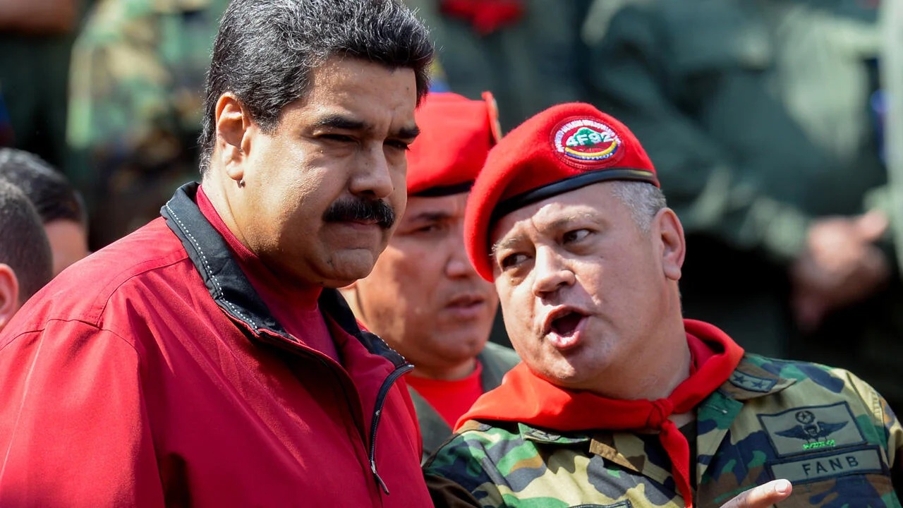 El partido gobernante venezolano rechazó el despliegue militar de Estados Unidos en el Caribe 