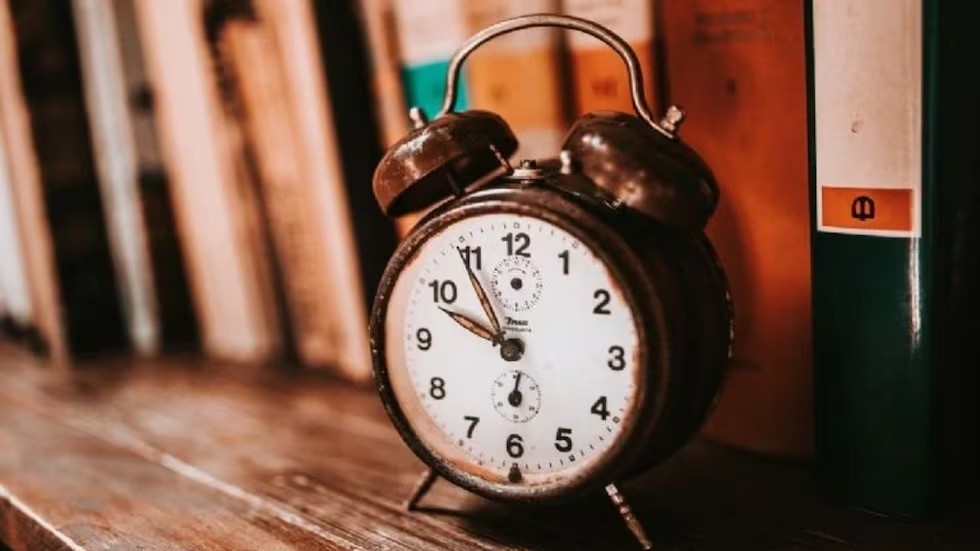  ¿Qué te parece? Atrasar una hora los relojes, a un paso de ser ley
